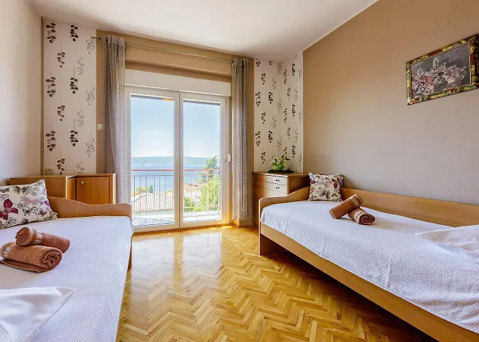 Beeindruckendes Nur 200 Meter Zum Sandstrand Mit Panoramablick Apartament