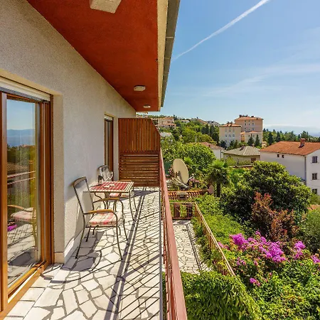 Beeindruckendes Nur 200 Meter Zum Sandstrand Mit Panoramablick * Crikvenica
